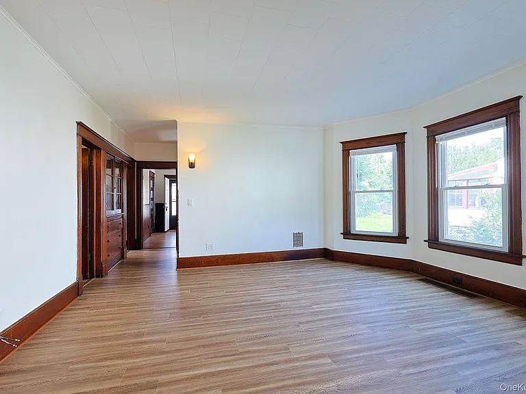 34 Lagrange Ave — Photo 10