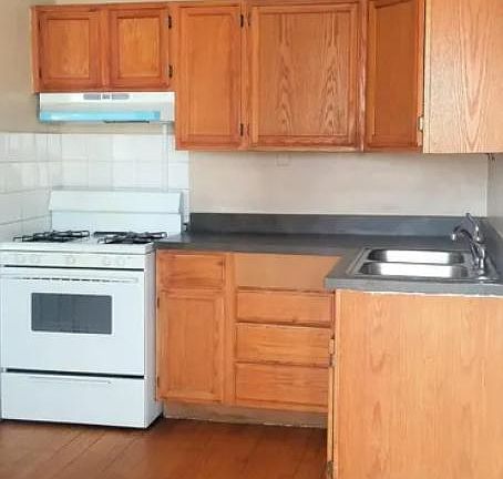 2nd image of 1553 N Saint Louis Ave APT 2