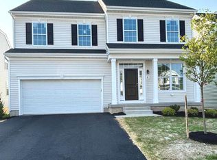 4 Misty Meadow Ln, Hamilton, NJ 08619