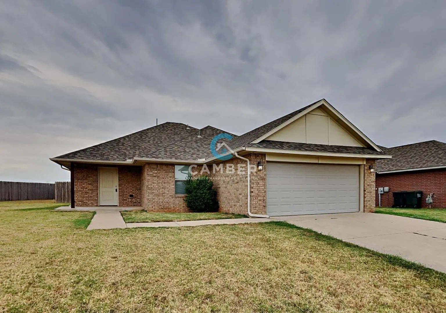 Very Nice 4 Bedroom 2 Bath Home in Yukon Schools — Photo 1