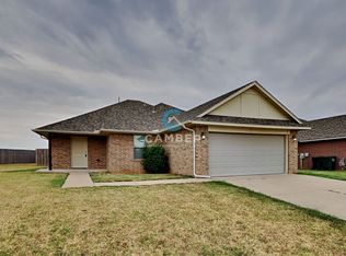 4704 River Mesa Dr, Yukon, OK 73099