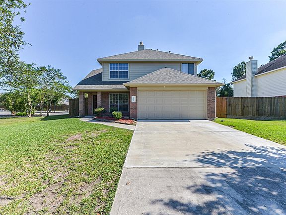 2nd image of 8211 Cove Timbers Ln