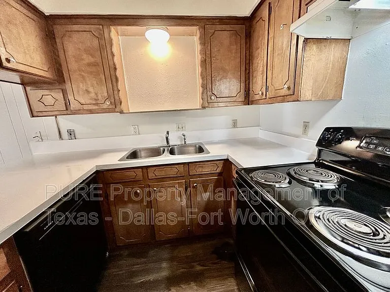 409 Cousins Ln #A — Photo 8