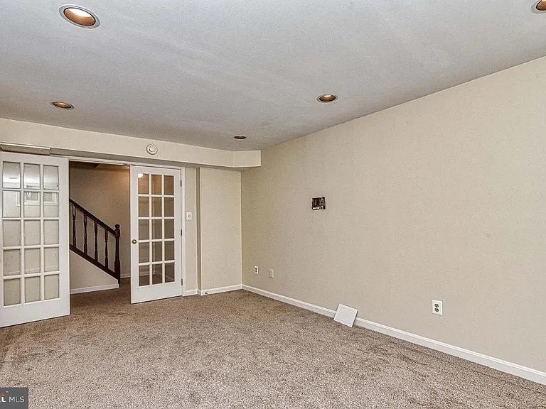 2205 Cedar Mill Ct — Photo 41
