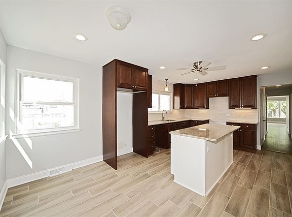 5th image of 7505 W Keeney St