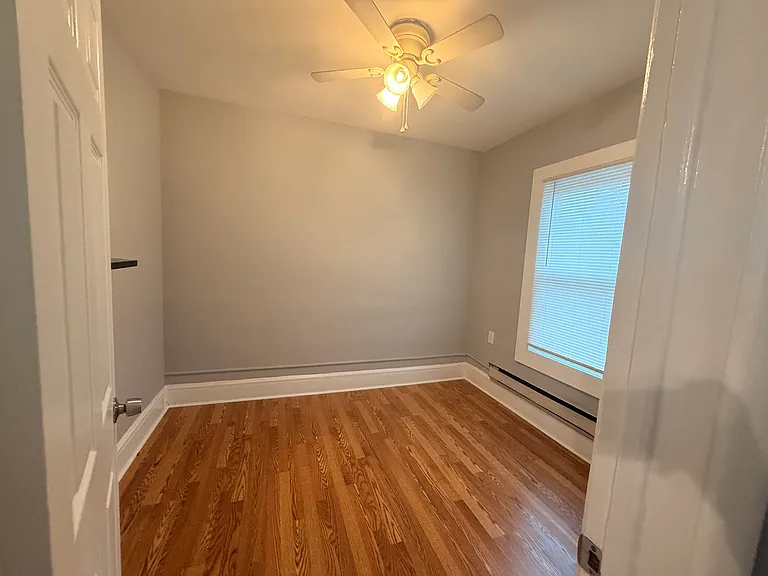 30 Grant Ave #2 — Photo 4