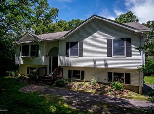 161 Tanbark Ln, Tannersville, PA