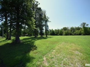 404 E Carroll St, Herrin, IL 62948
