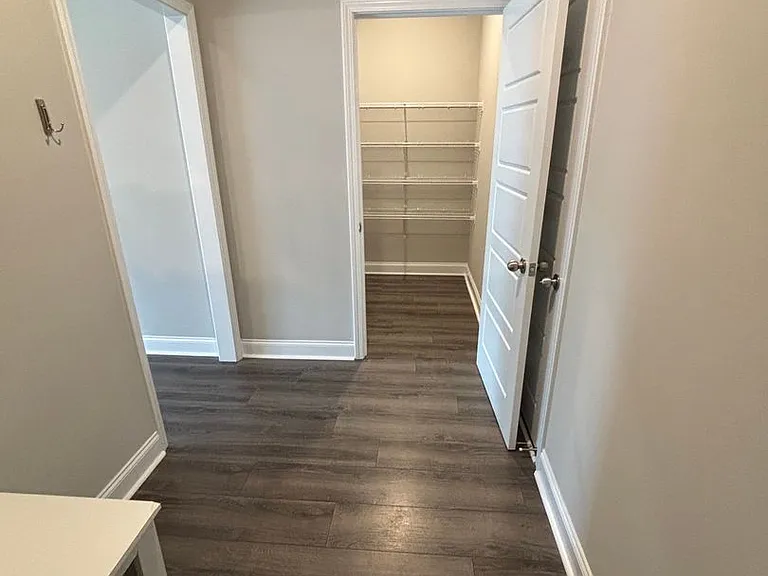 906 Recurve Ct — Photo 11