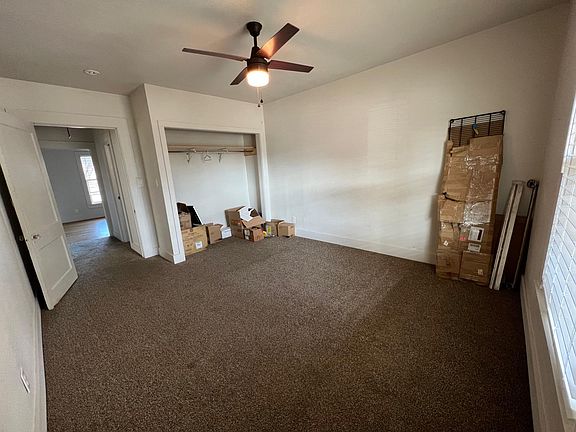 4th image of 5122 Birchman Ave