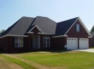 25 Curlee Way, Wetumpka, AL 36092