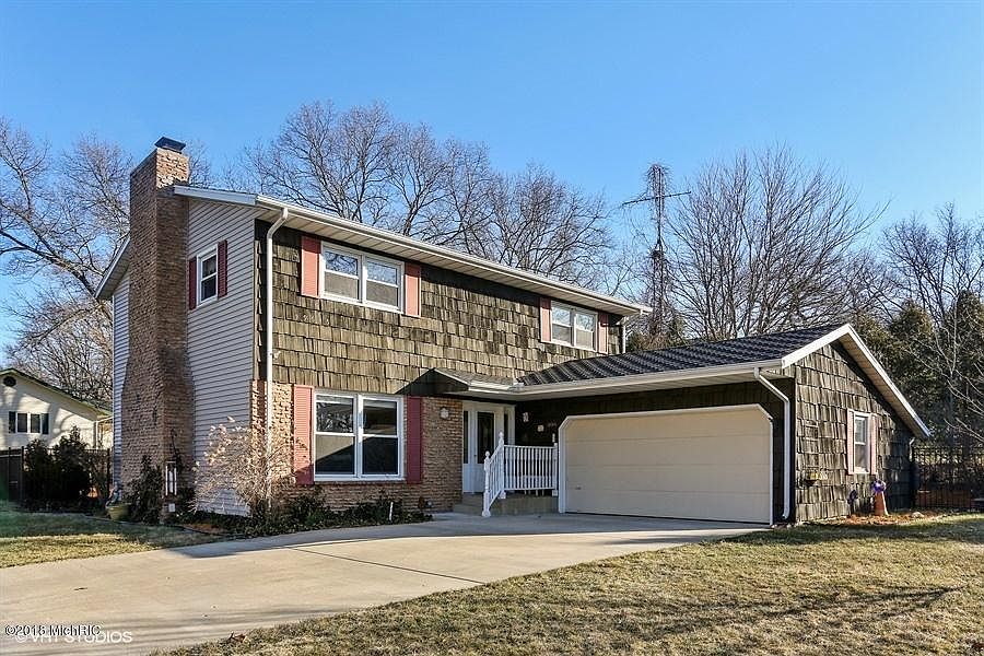 1st image of 19645 Dogwood Dr
