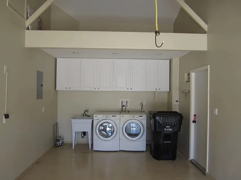 3520 Park Blvd — Photo 14