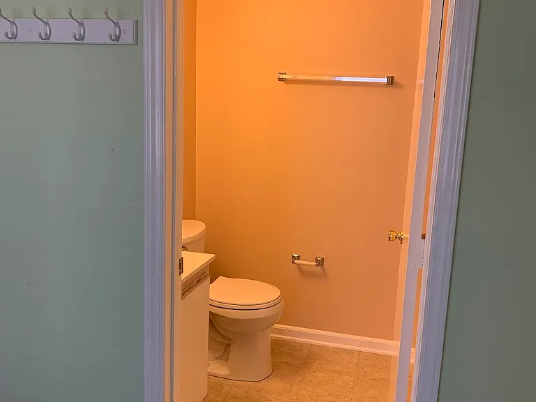 1130 Carlton Ave #203 — Photo 10