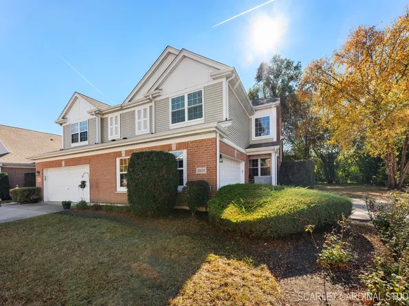 2591 Camberley Cir, Westchester, IL 60154