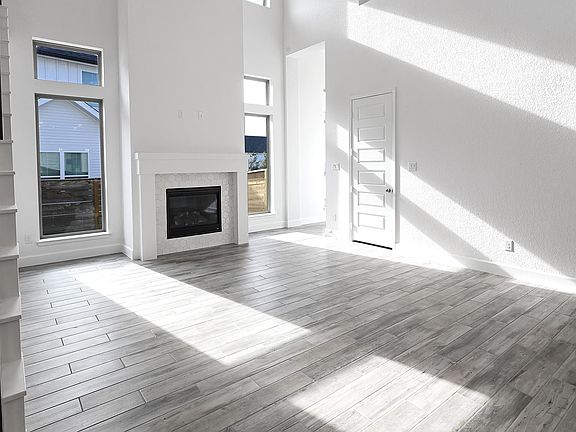 3rd image of 425 Constance Drive