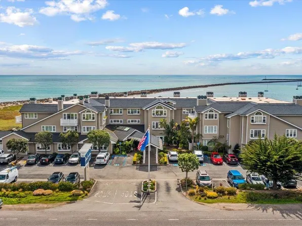 4100 Cabrillo Hwy N #302, Half Moon Bay, CA 94019