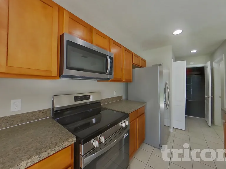 1708 Portcastle Cir — Photo 4