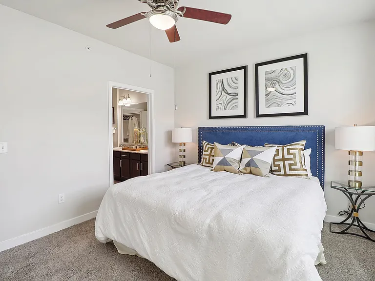 Encore at Home Town Apartments — Photo 15