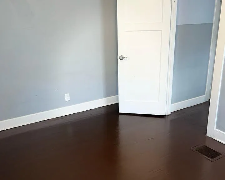322 Lorenz Ave — Photo 5