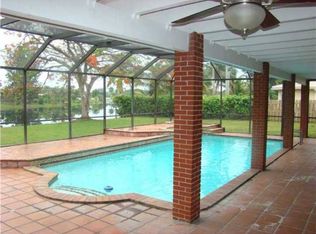 14101 SW 92nd Ave, Miami, FL 33176