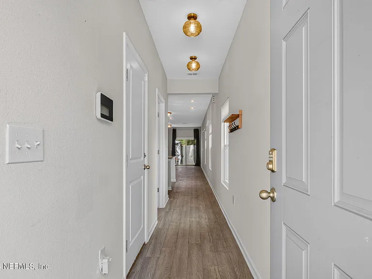 8069 Cheryl Ann Ln — Photo 4