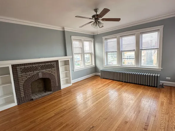 5255 W Henderson St #2, Chicago, IL 60641