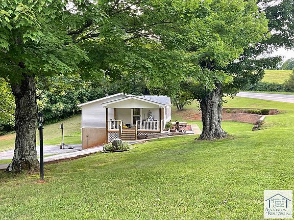 2nd image of 2460 Rockwood Park Rd