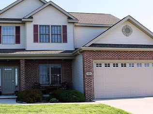 2116 Harbor Lndg, Springfield, IL 62712