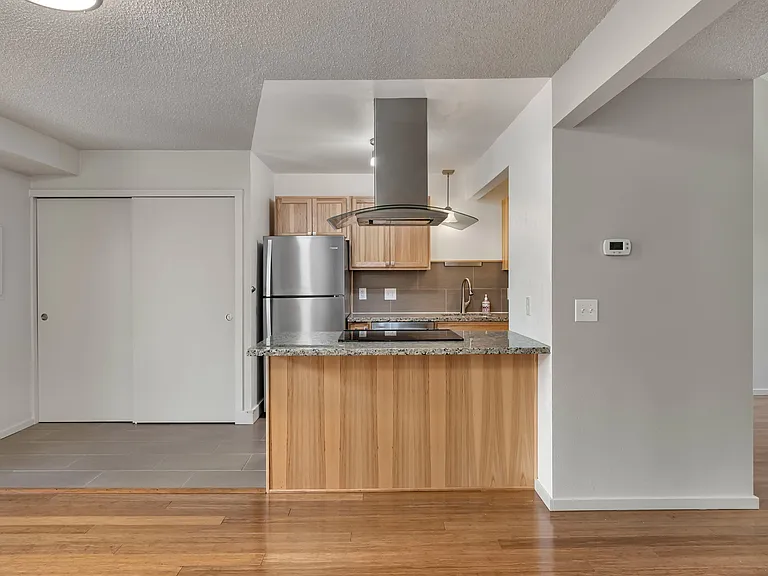 5209 SE 28th Ave — Photo 11