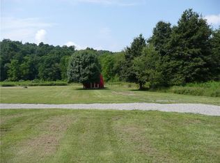 579 Joffre Cherry Valley Rd, Burgettstown, PA 15021