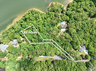 208 Lake Pointe Dr, Gainesville, GA 30506