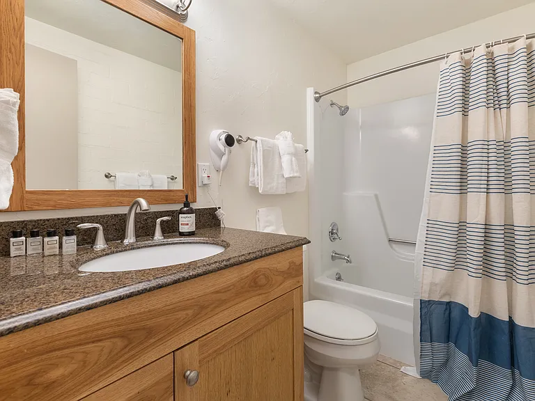 Bathroom 1 | Shower/ Tub Combo | Toilet