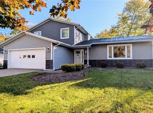 17567 Howe Rd, Strongsville, OH 44136