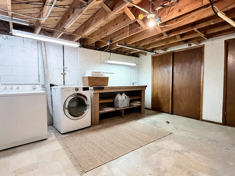 17370 Bedford Dr — Photo 24
