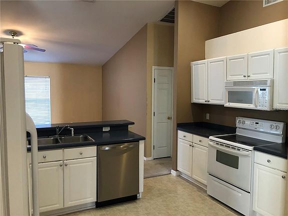4th image of 5334 Stone Oaks Dr