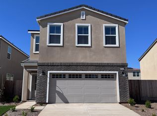 1790 Valley Rd S, Madera, CA 93636