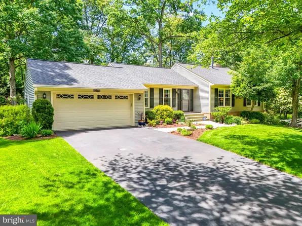 12006 Pebble Brooke Ct, Woodbridge, VA 22192