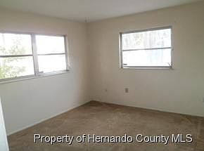 4th image of 4480 Essex Ln