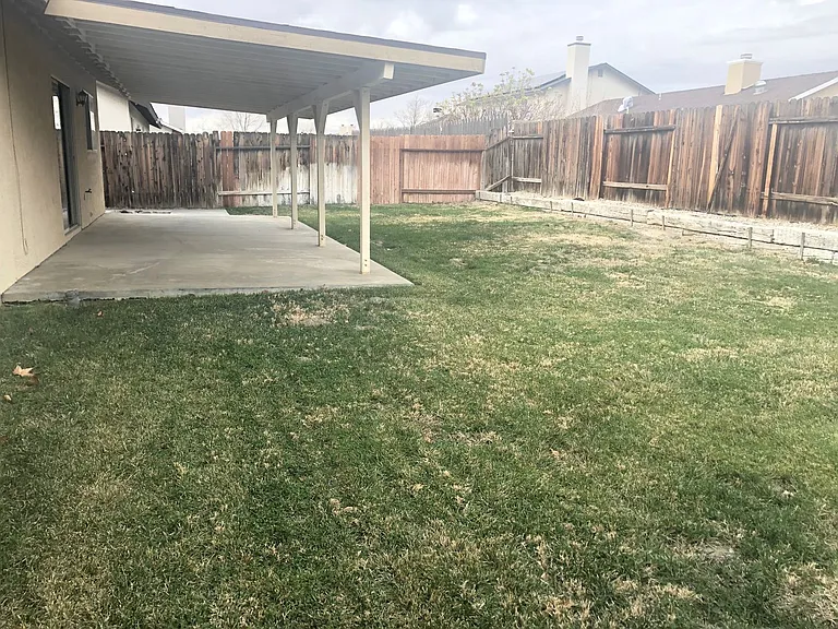 2051 Candice Ave — Photo 15