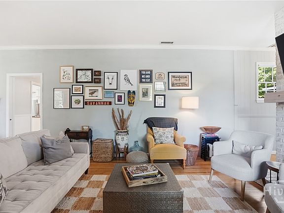 5th image of 404 E 51st Street