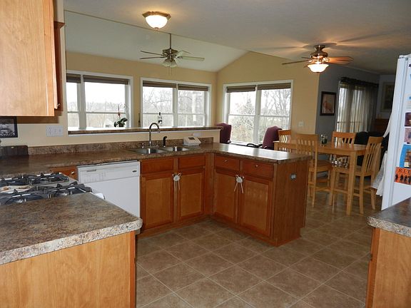4th image of 3289 Brockport Spencerport Rd