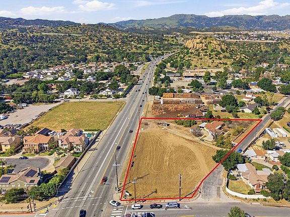 3rd image of 10721 Andora Ave