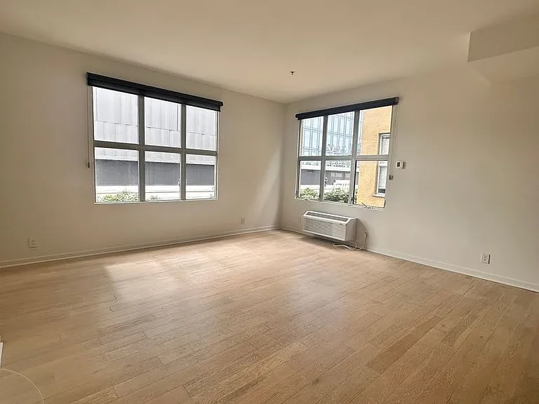 988 G St #31 — Photo 13