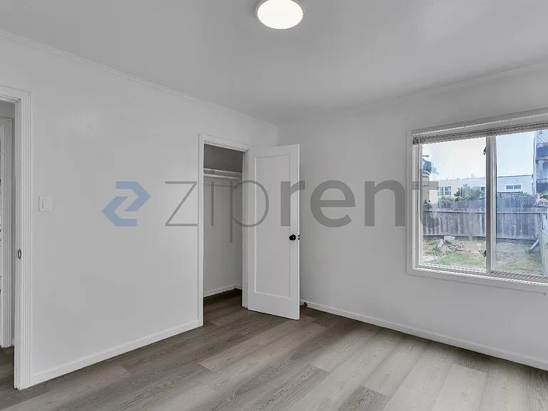 1714 44th Ave — Photo 12
