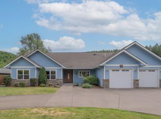 2417 Harding St, Sweet Home, OR 97386