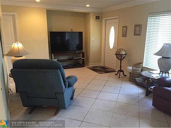 4th image of 10966 NW 41st Dr