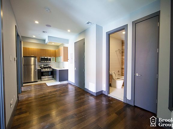 2nd image of 123 Boerum St APT 4F
