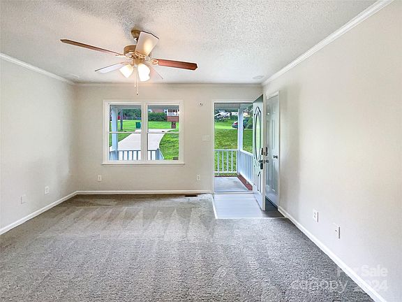 3rd image of 108 Terrace Dr