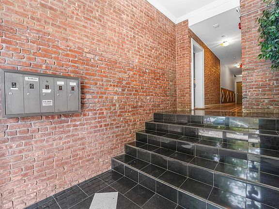 2nd image of 79 Crescent Ave APT 6